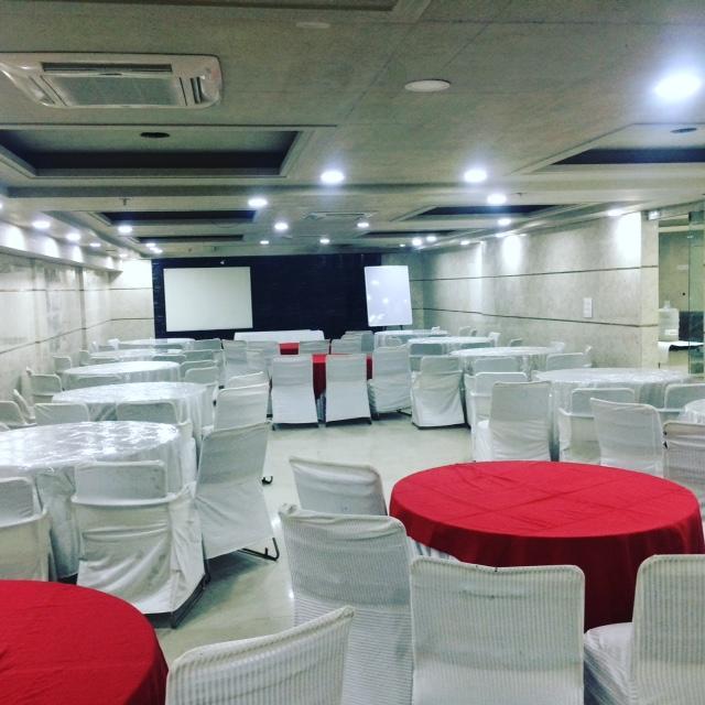 Hotel Karat 87 Inn New Delhi Eksteriør bilde