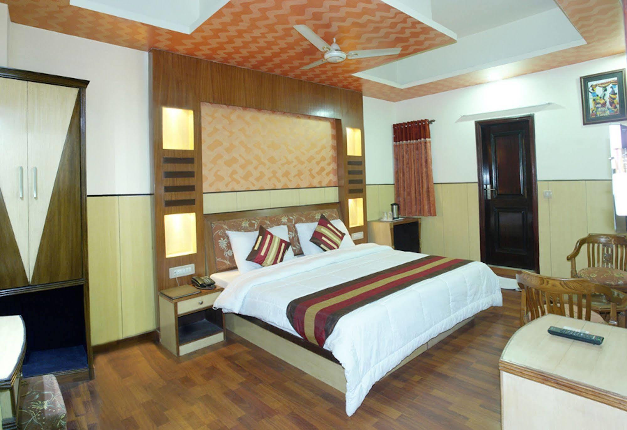 Hotel Karat 87 Inn New Delhi Eksteriør bilde